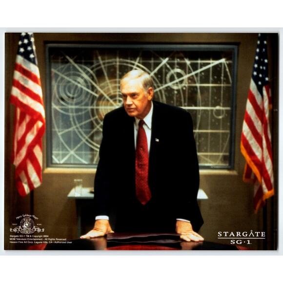 Stargate SG-1 Ronny Cox Senator Robert Kinsey 2004 Original Photo 8" x 10" - Picture 1 of 2